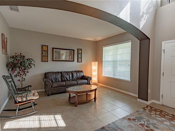 2nd image of 12839 Hyland Ln