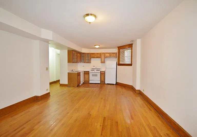 1417 W Belle Plaine Ave #G — Photo 1