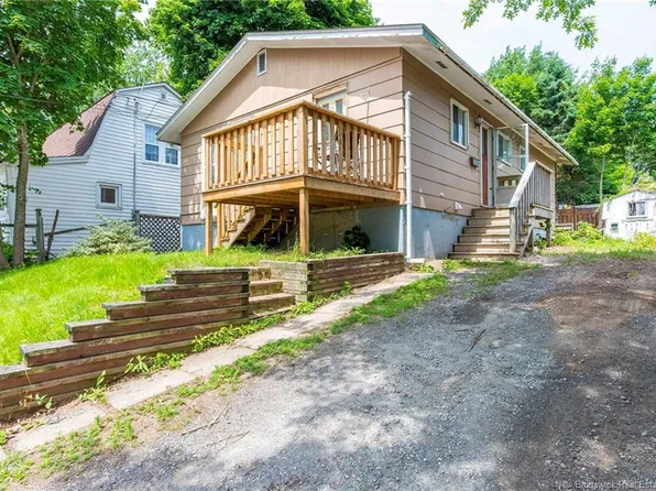 25 Centre St, Moncton, NB E1A 3B9