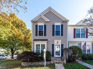 3075 McGrane Ct, Herndon, VA 20171