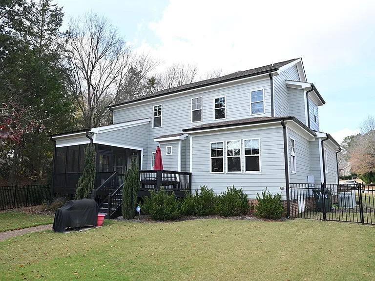 5604 Clearsprings Dr — Photo 35