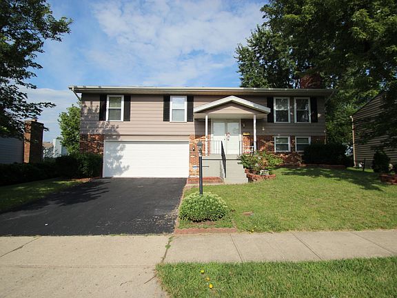 2nd image of 4401 Strathaven Dr