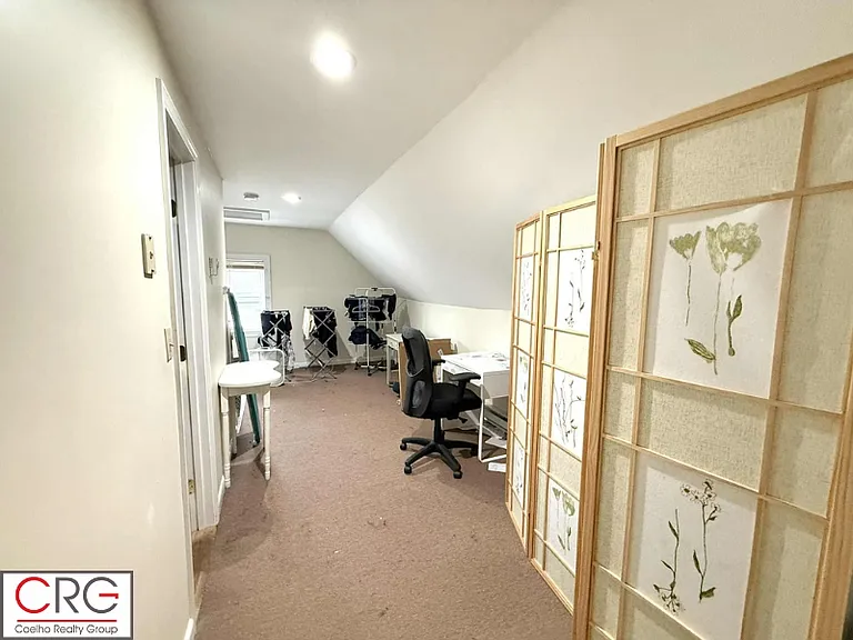 221 Boston Ave #2 — Photo 34