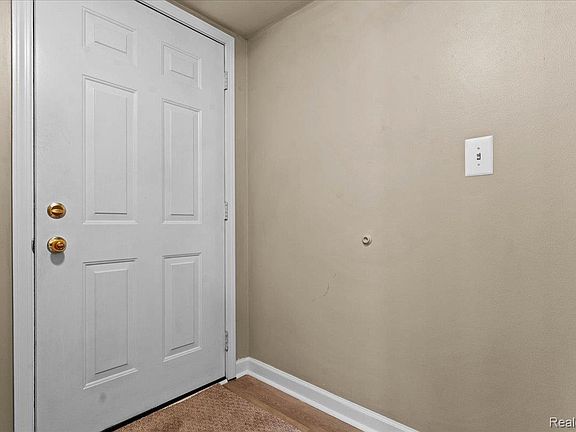 3rd image of 1603 Orchard Dr