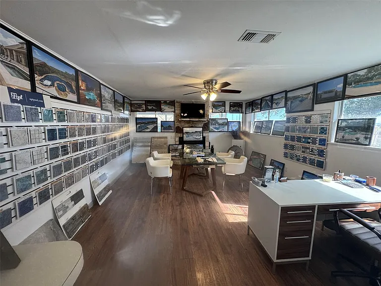 5300 W Highway 290 — Photo 15