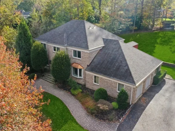 71 CAYUGA WAY, Millburn Twp., NJ 07078