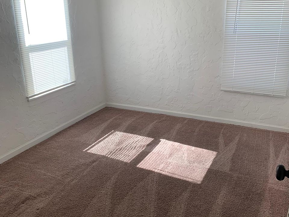 2nd image of 5915 W Palmaire Ave Unit 1