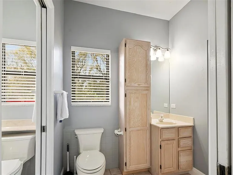 6110 9th Avenue Cir NE — Photo 8