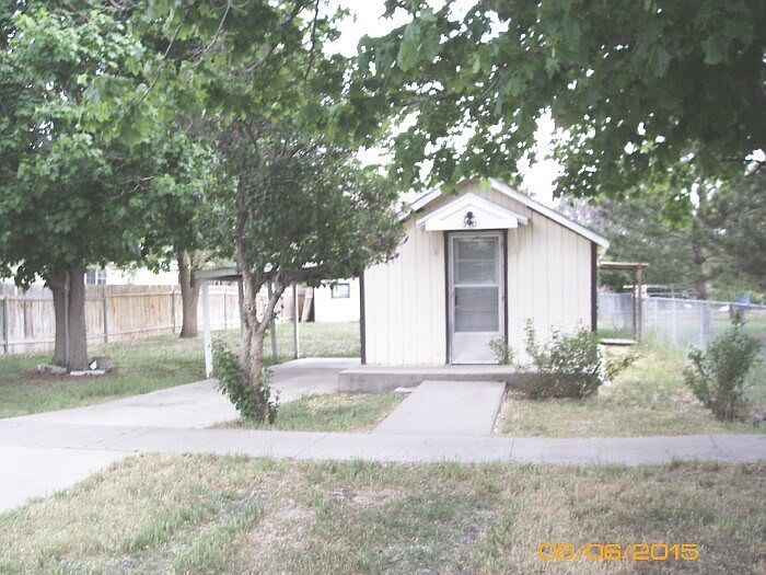1st image of 340 1st Ave E