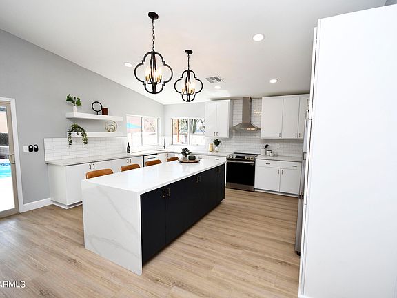 4th image of 5627 W SAGUARO Drive