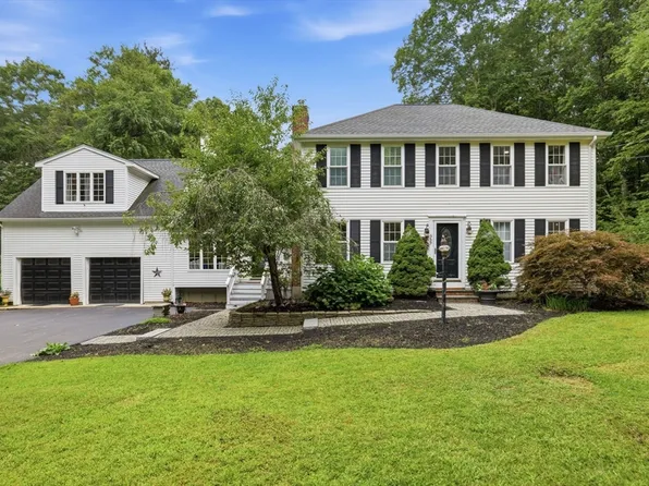 359 SE Main St, Douglas, MA 01516