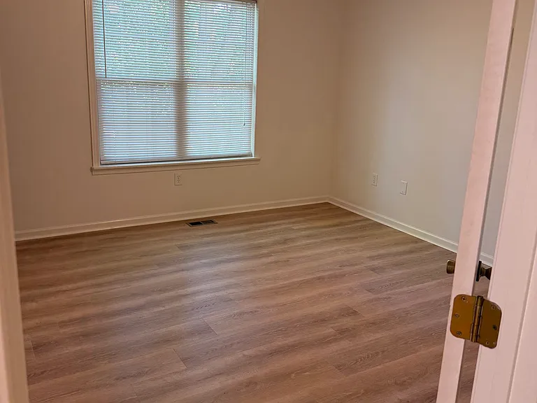 4 Dawson Pl — Photo 12