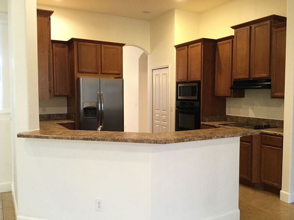 1st image of 2915 Curving Oaks Way