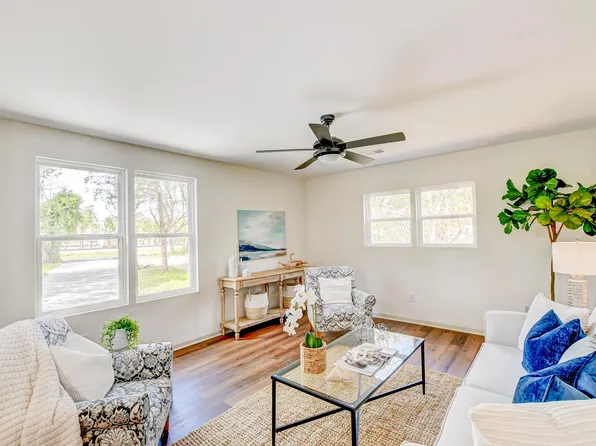 1030 S Main St, Saint Stephen, SC 29479