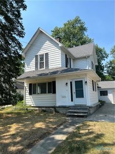 702 Wallace Ave, Bowling Green, OH, 43402