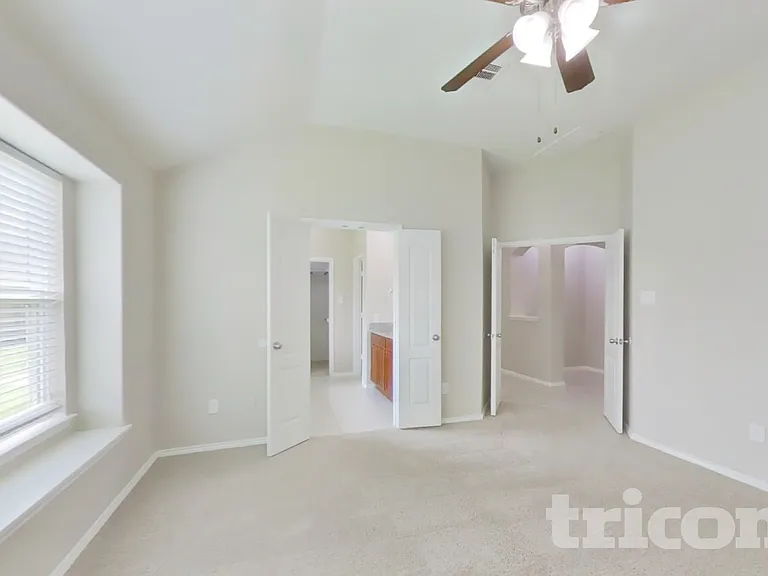13702 Sun Bear Ct — Photo 6
