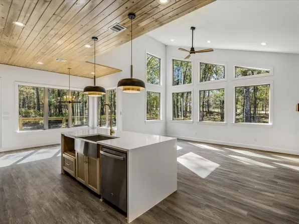 1976 Vz County Road 3117, Edgewood, TX 75117