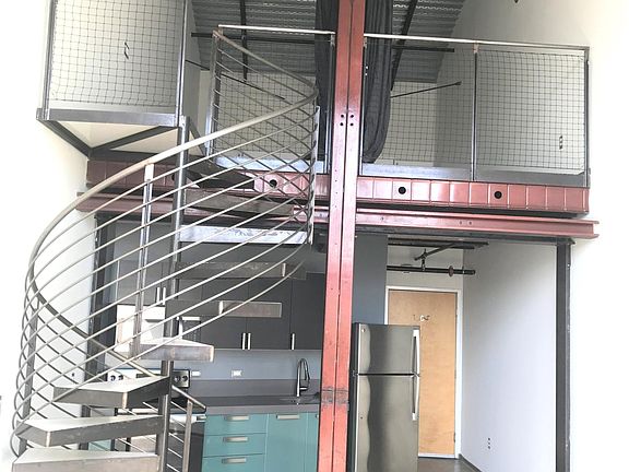 2nd image of 2684 Lacy St APT 201