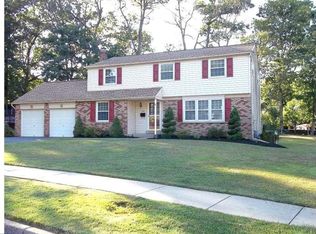 294 Norfolk Rd, Warminster, PA 18974