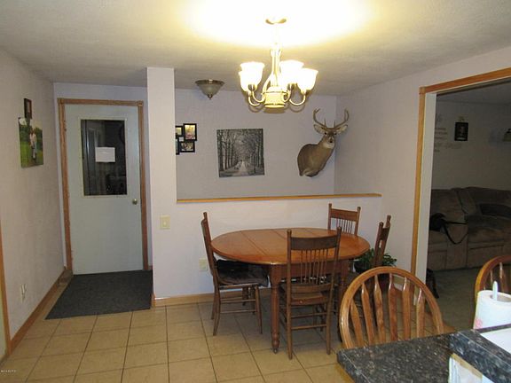 2nd image of 354 E Bacon St