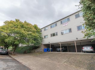 2232 SE Pine St APT 1, Portland, OR 97214