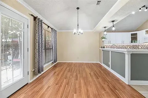 3848 Dalston Ln — Photo 13