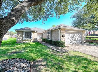 2708 Heather Glen Ct, Carrollton, TX 75006