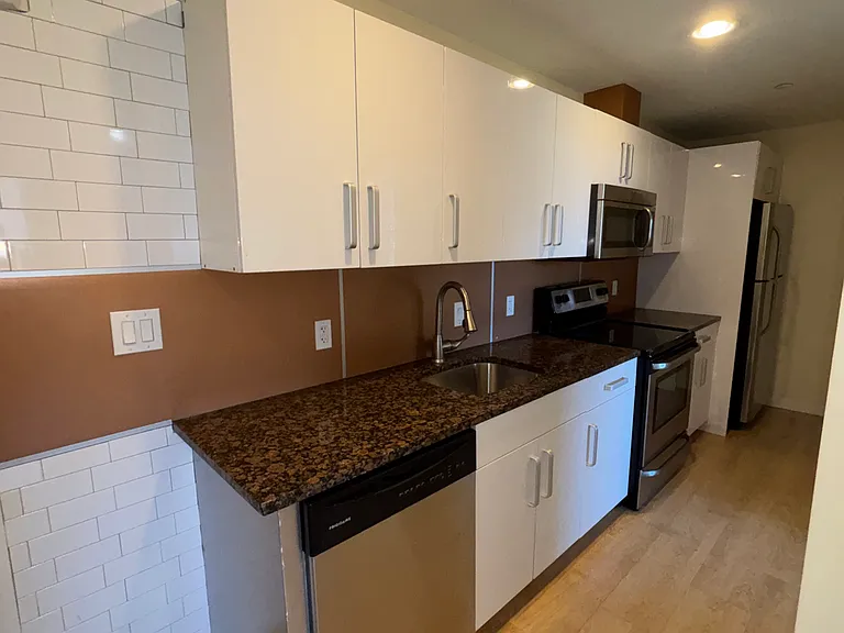 249 S 49th St #206 — Photo 1