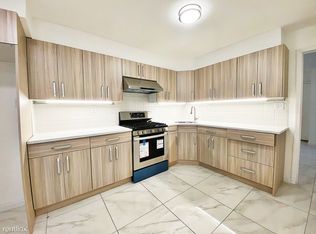 2462 E 26th St APT 1A, Brooklyn, NY 11235