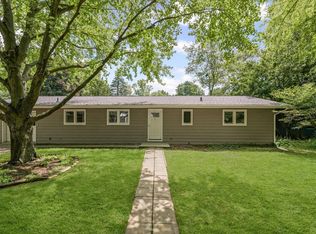 201 E Mumford Dr, Urbana, IL