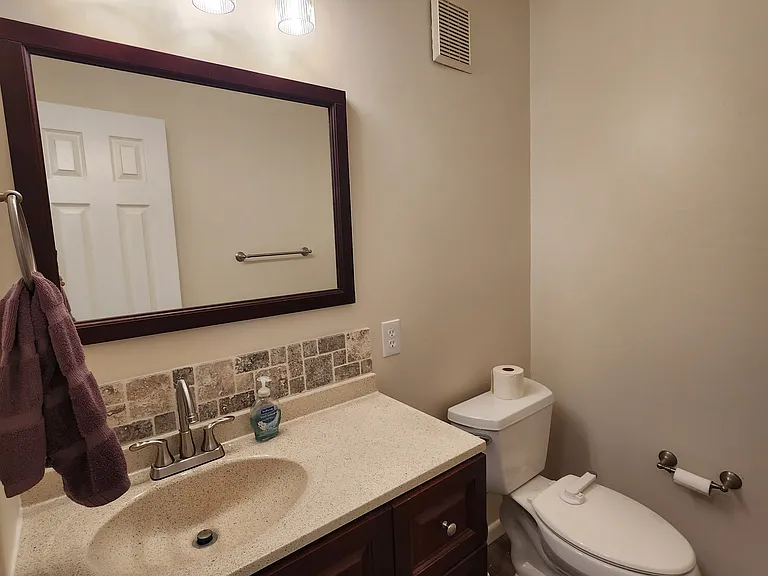 1344 Rolling Glen Dr — Photo 3