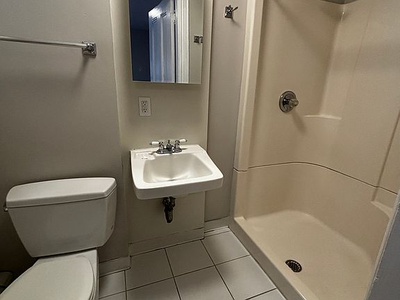 4th image of 36 Dana St #8
