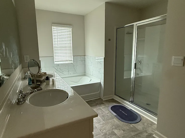 261 Berkeley Trce — Photo 17