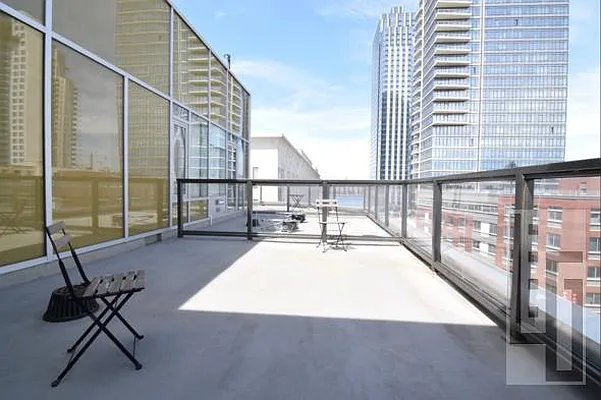 Rented by Loom Group | media 22