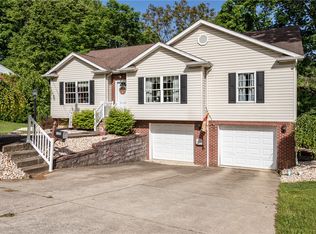 1123 Brookside Dr, Greensburg, PA