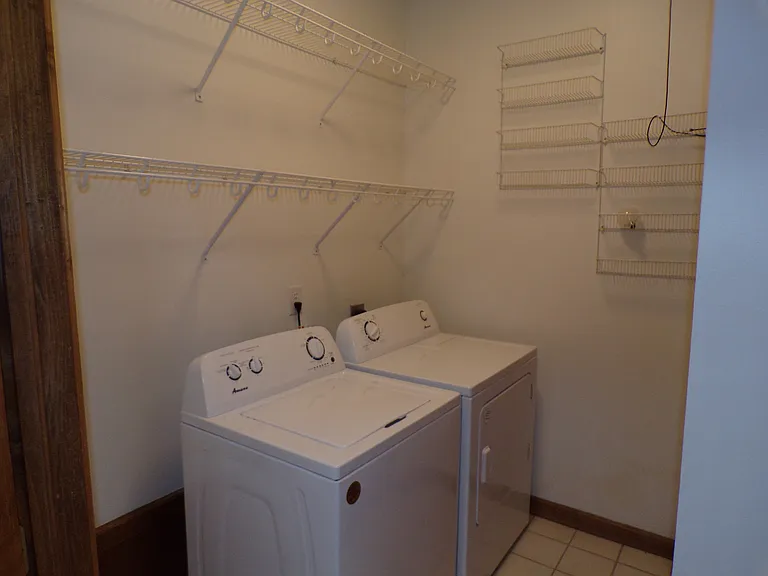 687 N High St #3-D — Photo 12