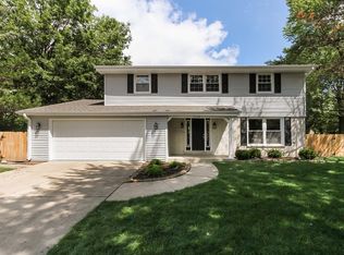 1664 Longvalley Ct, Northbrook, IL