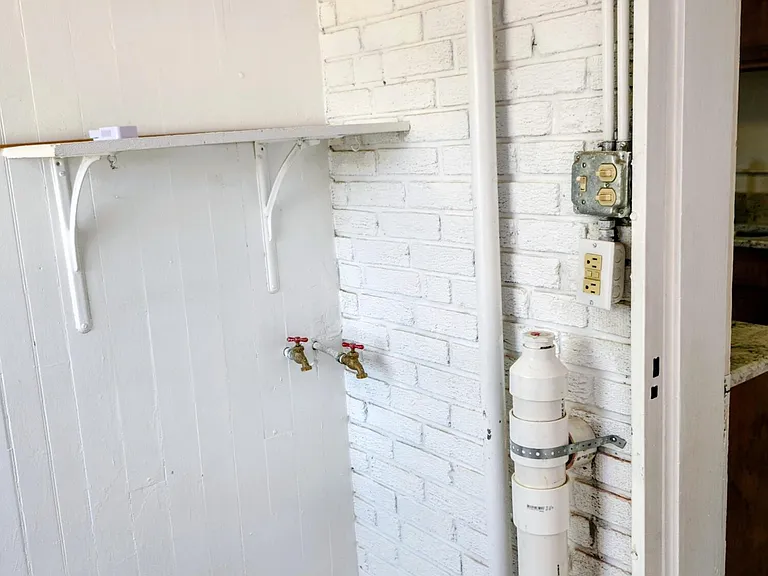 618 N Estrella St — Photo 25