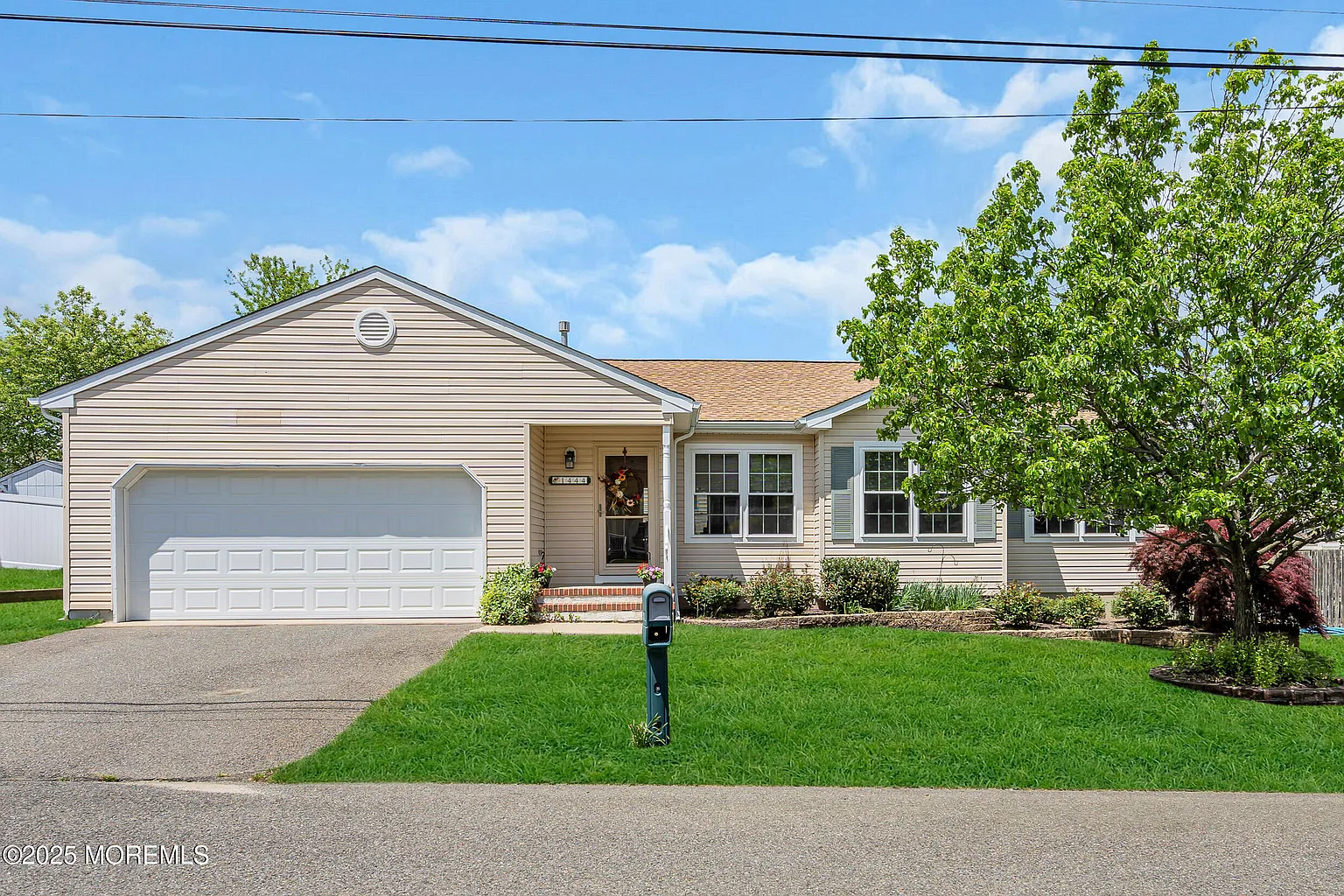 1444 Mermaid Avenue photo 1