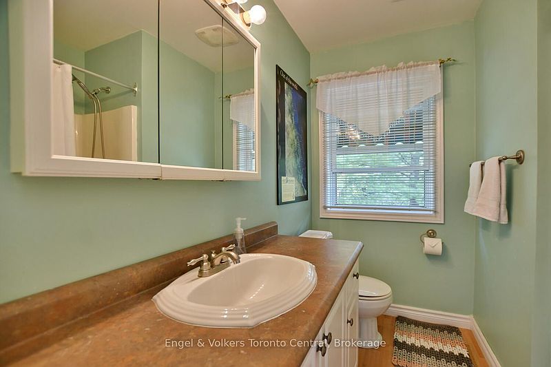 Wasaga Beach House for rent - 3 Bedrooms — photo 20