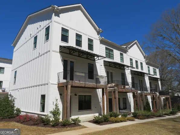 2452 Sycamore Rd NW, Atlanta, GA 30318