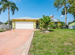 1811 51st Ter SW, Naples, FL 34116