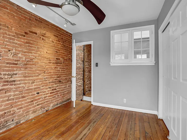 1409 Covington St — Photo 4