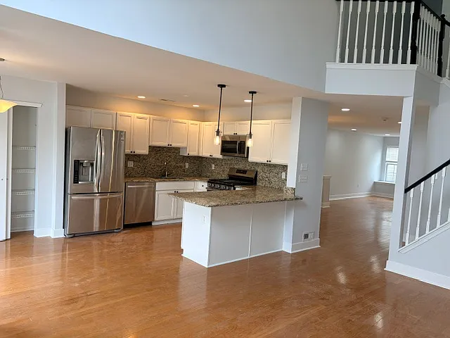 Family room/kitchen