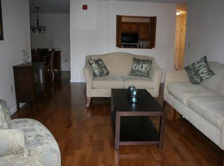 490 N River Rd #40, Manchester, NH 03104