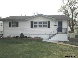 7110 S 40th St, Bellevue, NE 68147