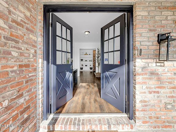 4th image of 8647 SAN SERVERA Drive E