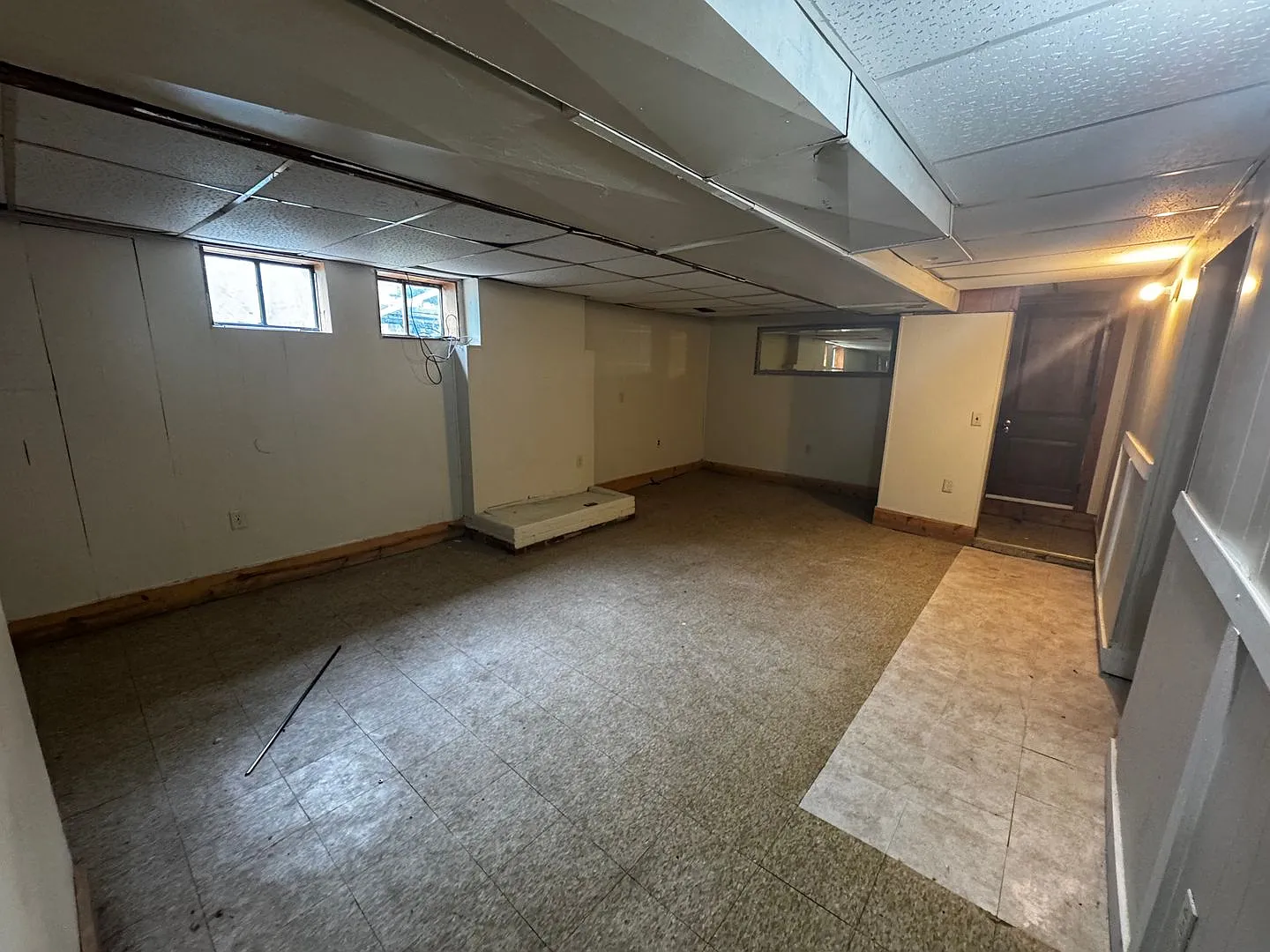 Large historic home close to Campus! — Photo 4