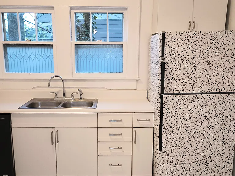 295 Norwood Ave NE — Photo 4