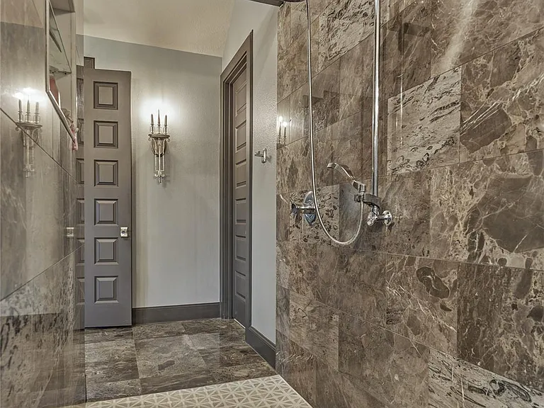 39 Wycliffe Dr — Photo 30